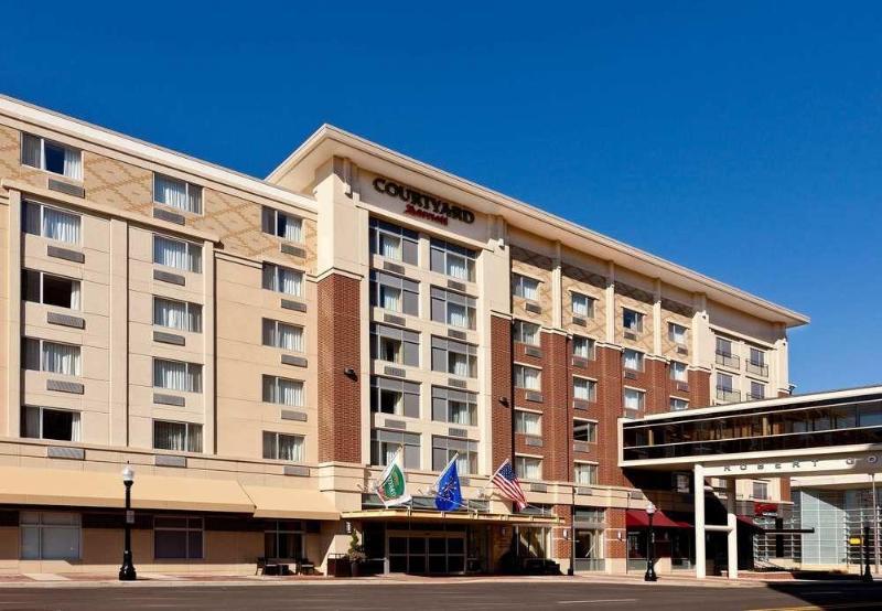Courtyard Fort Wayne Downtown At Grand Wayne Convention Center Eksteriør billede